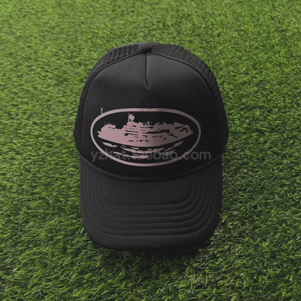 Corteiz Trucker Hat Pink Logo 'Black'