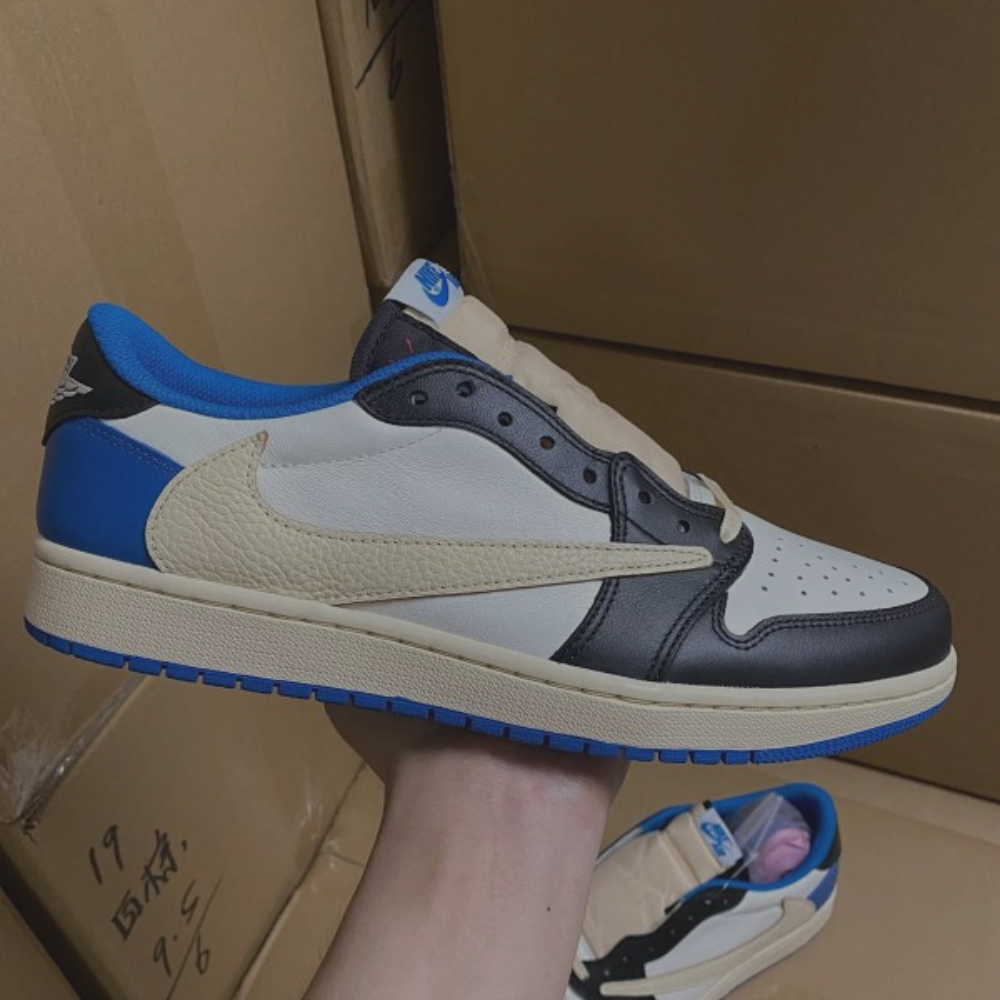 Air Jordan 1 x Fragment Design x Travis Scott Retro Low