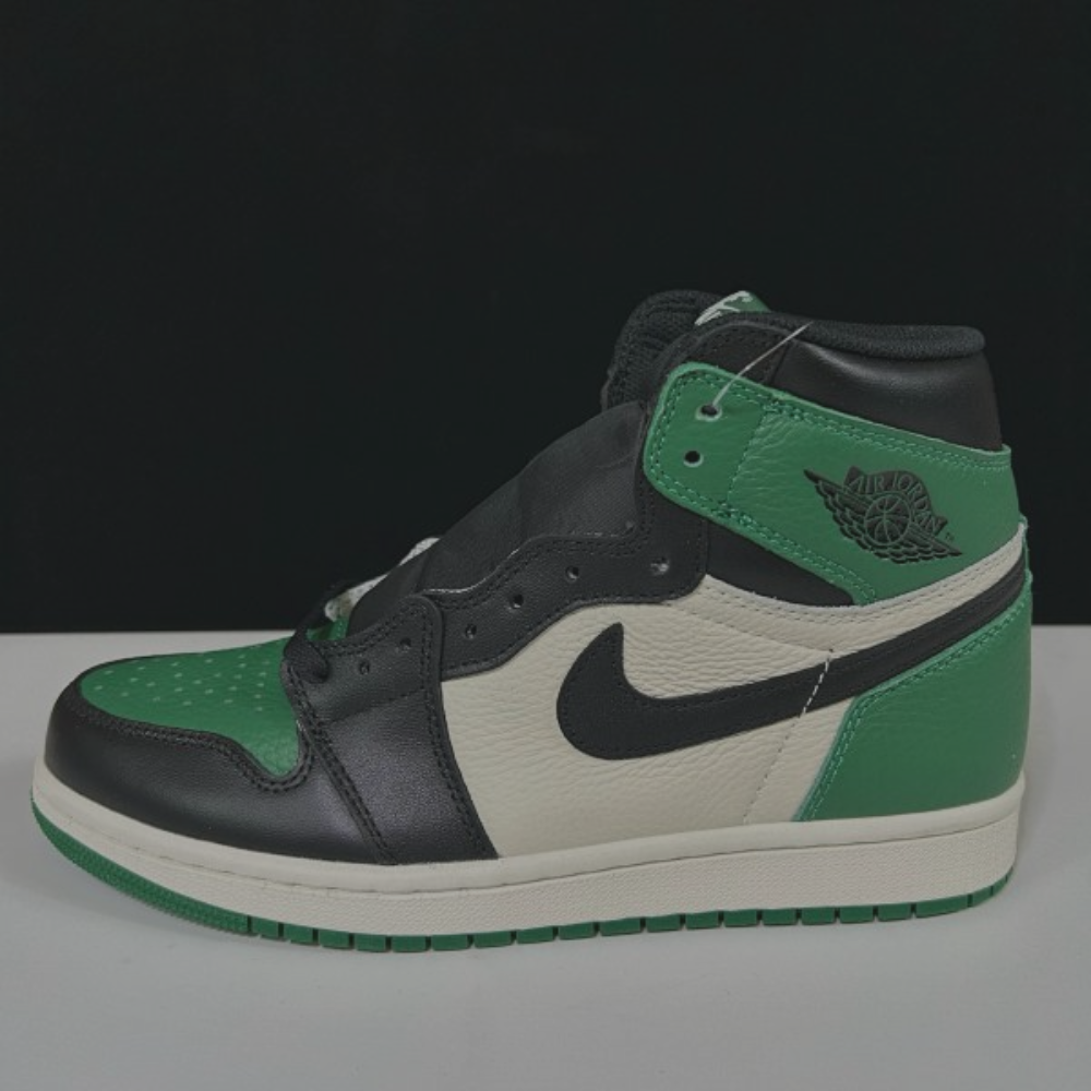 Air Jordan 1 Retro High OG 'Pine Green'