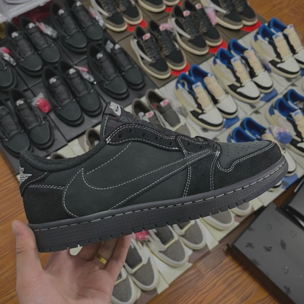Air Jordan 1 x Travis Scott Retro Low OG SP 'Black Phantom'
