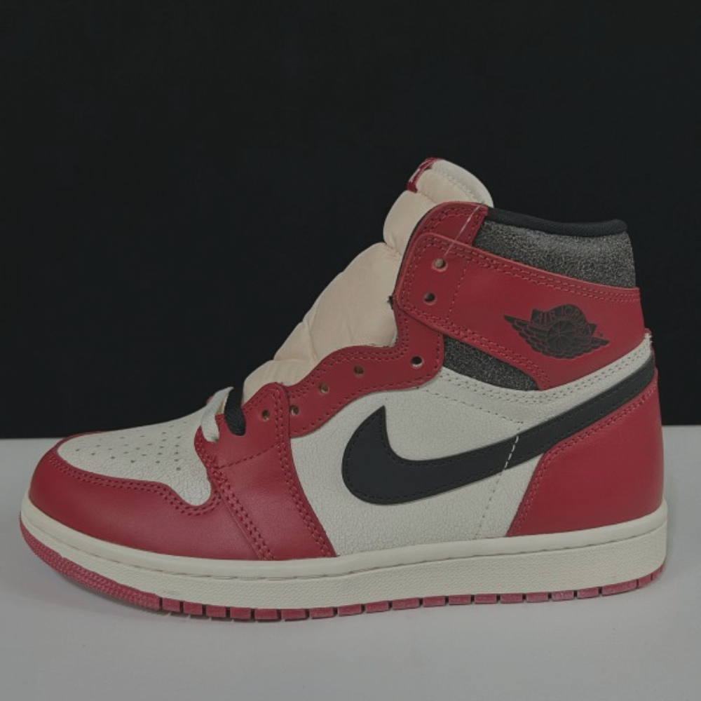 Air Jordan 1 Retro High OG 'Chicago Lost & Found'