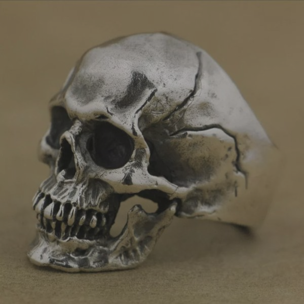 Cracked Skull Ring