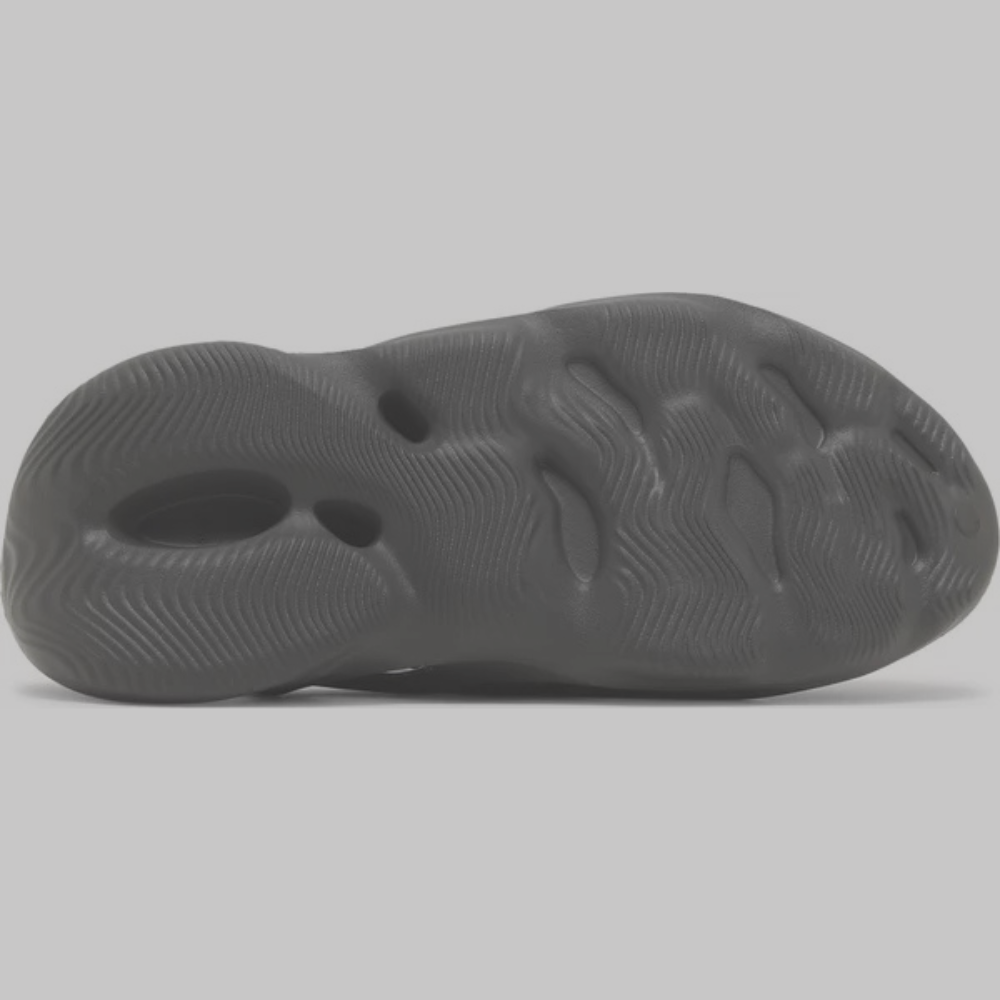 Yeezy Foam Runner 'Carbon'