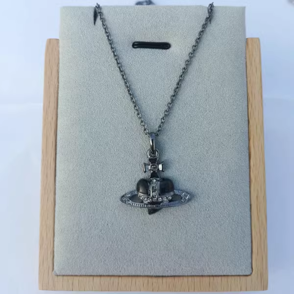Vivienne Westwood Necklace 'Black Heart' 2