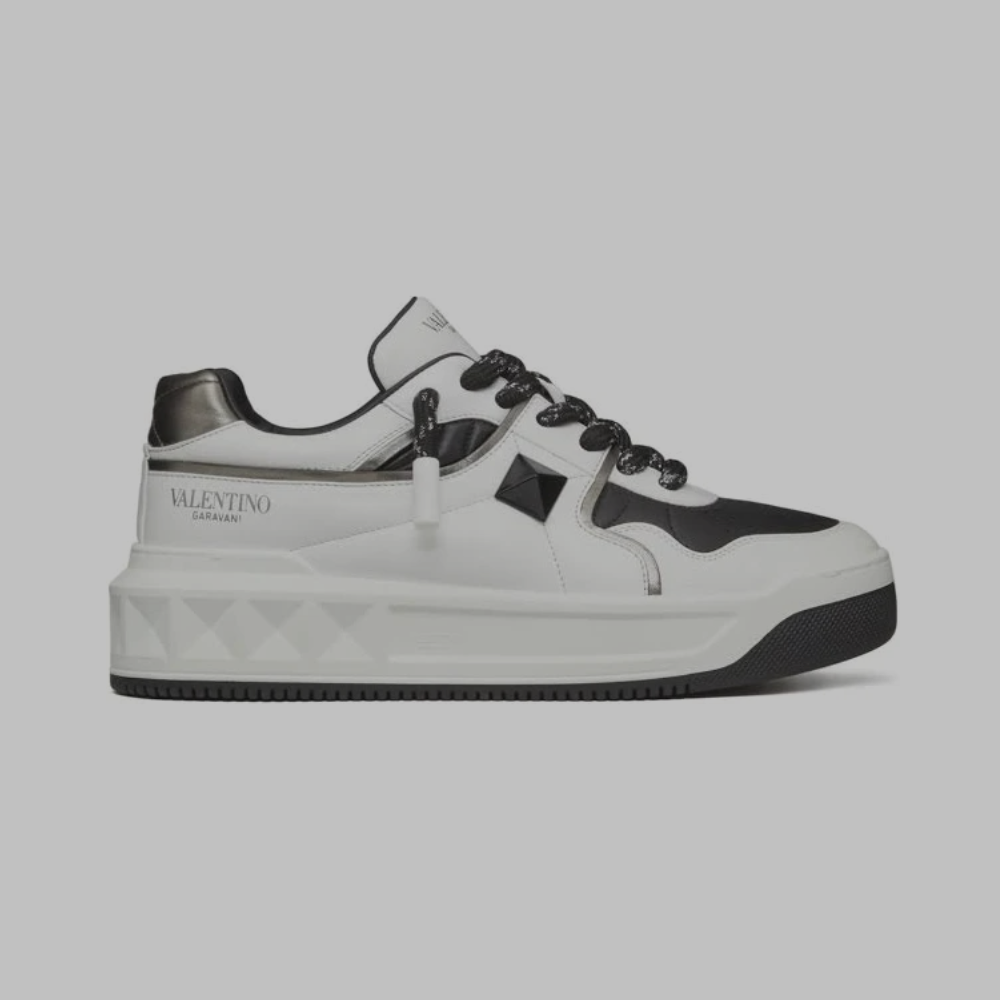 Valentino Garavani Low-Top Sneakers 'White/Black'