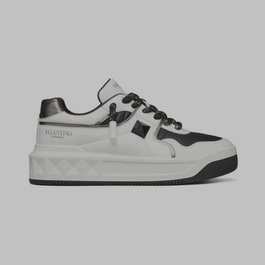 Valentino Garavani Low-Top Sneakers 'White/Black'