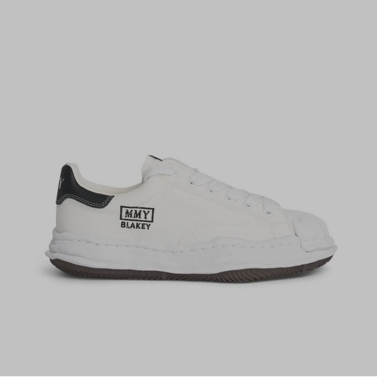 Maison Mihara Yasuhiro 'White'