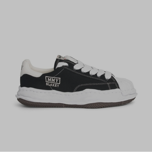 Maison Mihara Yasuhiro 'Black'